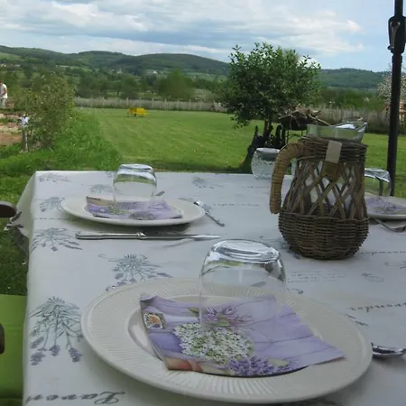 Quatre Saisons Couette-café *